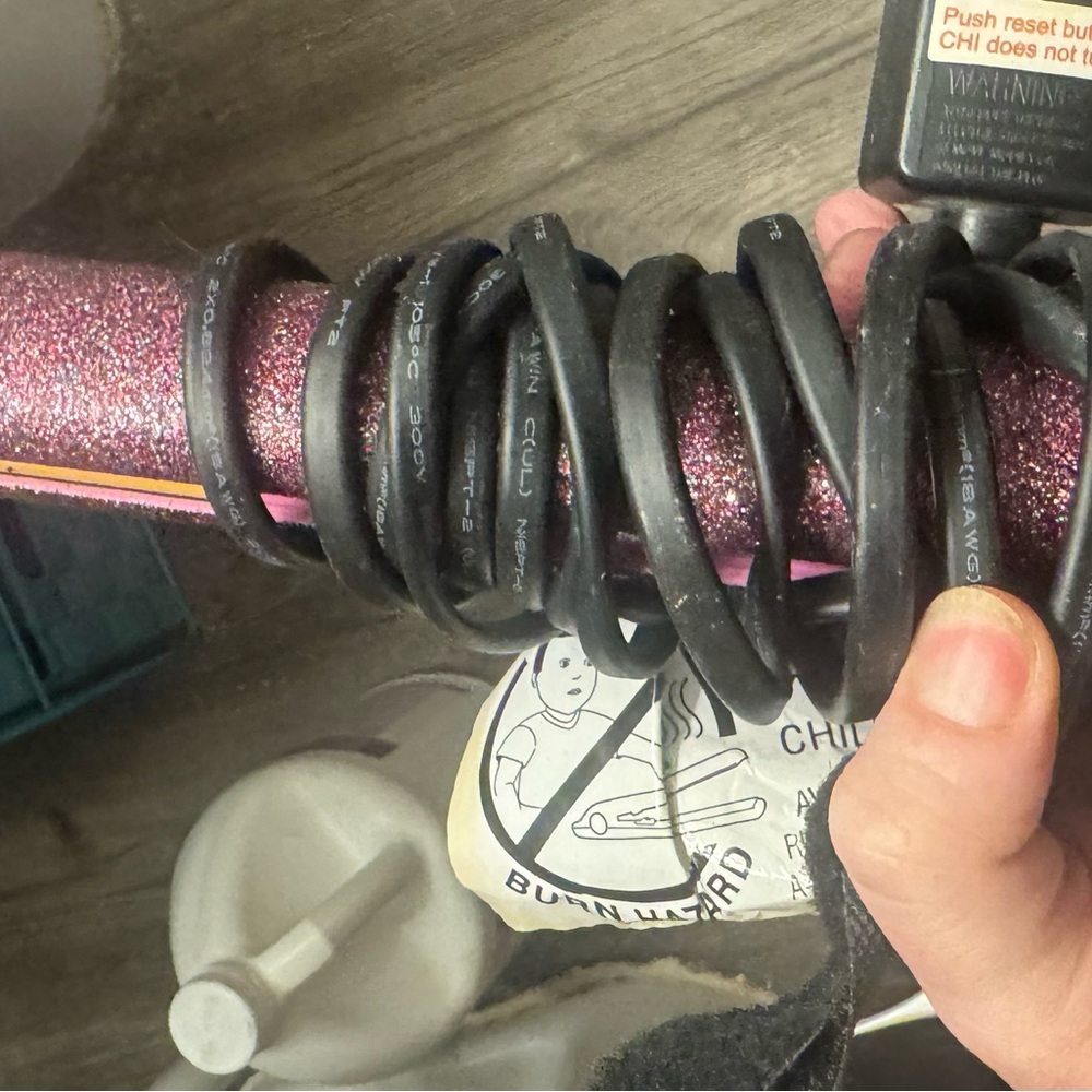 Pink chi Glitter straightener